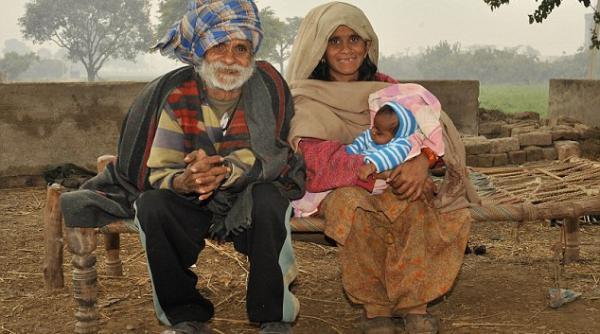 cel mai batran tata din lume a fost parasit de nevasta