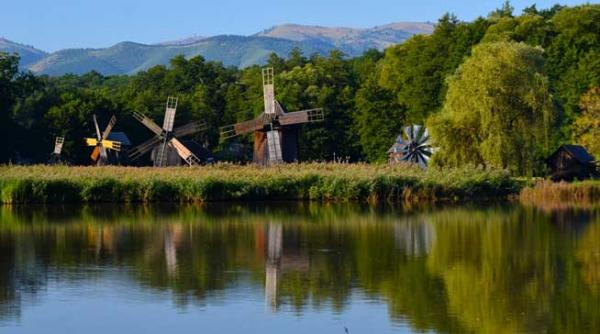 comoara etnografica din dumbrava sibiului muzeul civilizatiei populare traditionale astra la ceas aniversar