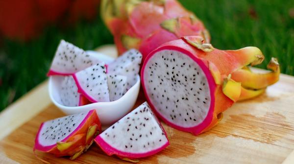 esente tari povestea fructului dragon