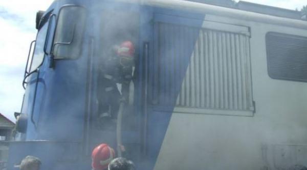 locomotiva in flacari la vaslui zeci de pasageri evacuati
