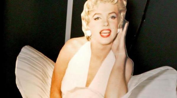 mitul frumusetii naturale distrus ce dezvaluie dosarele medicale ale actritei marilyn monroe