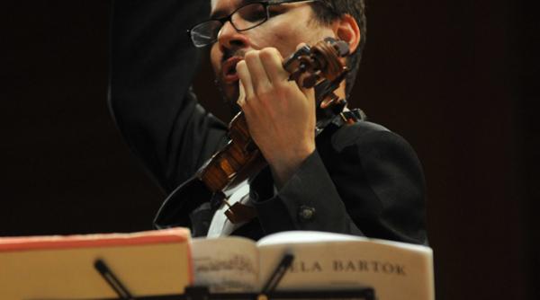 vin iar rusii cu filme carti muzica