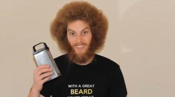 o noua tehnica de a scapa de barba foloseste razatoarea video