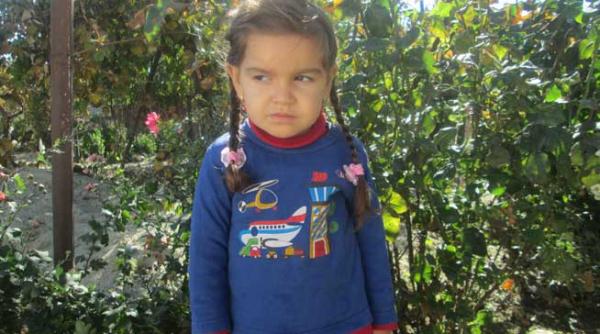 stefania fetita cu esofag de 1 mm numai o operatie costisitoare la o clinica din germania o mai poate salva