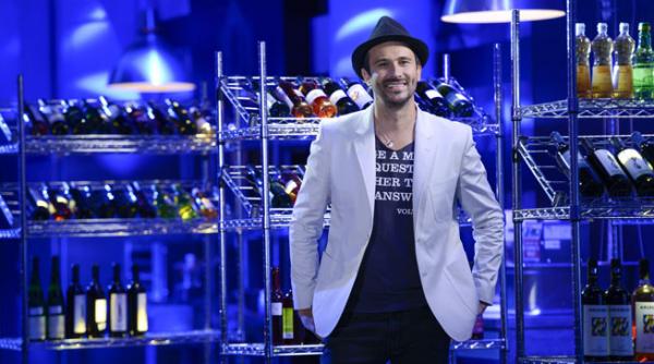 de la spalator de vase la director general