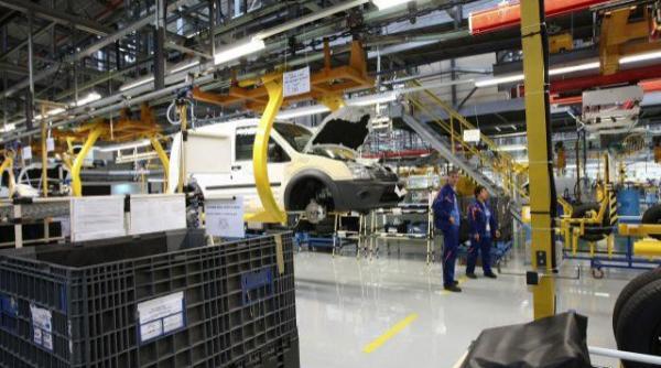 ford opreste si productia de motoare la uzina din craiova asamblarea b max se reia pe 20 noiembrie