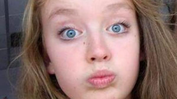 o adolescenta s a sinucis dupa ce a fost umilita de colegii de clasa