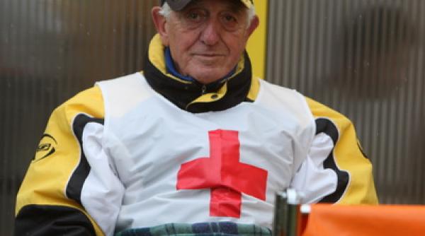 tata ucu medic in echipa ingerilor