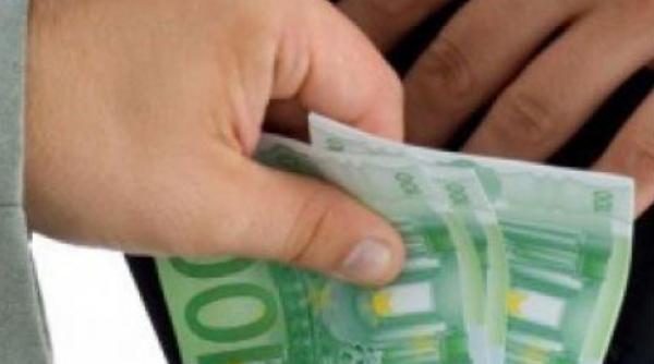 adjunctul sefului ipj bihor retinut 24 de ore pentru luare de mita si camata