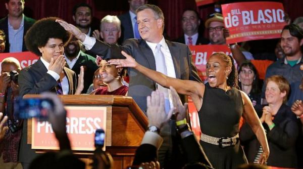 democratul italo american bill de blasio este noul primar al new york ului