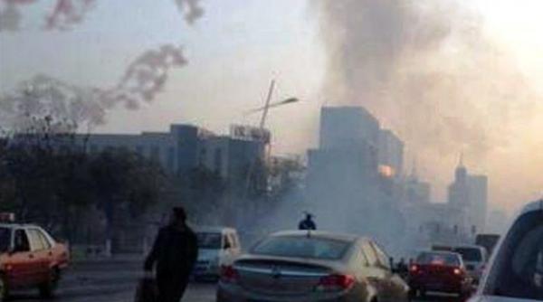 explozii langa un sediu al partidului comunist din china o persoana a murit alte opt au fost ranite