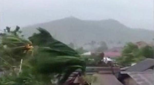 super taifunul haiyan a facut ravagii in filipine bilantul ciclonului depaseste 100 de morti video