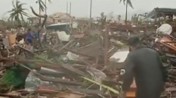 solda ii americani sosi i in filipine s au aratat oca i de dezastrul produs de taifunul haiyan
