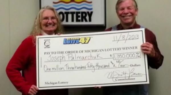a castigat peste un milion de dolari la loterie pentru a doua oara