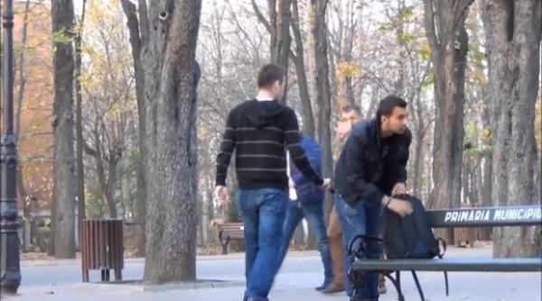 cat de usor poti ramane fara portofel video