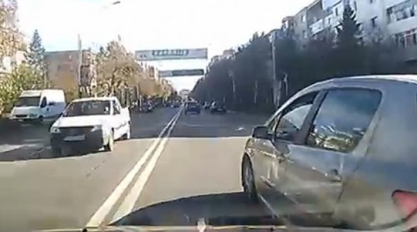 cum fac infractorii bani din accidente fictive video