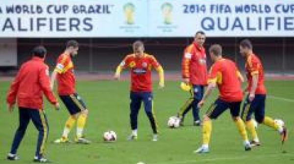 nationala lui piturca umilita si de presa din grecia