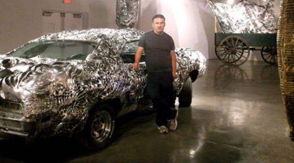 roman apreciat in sua pentru crea iile sale realizate prin tehnologia imprimarii 3d