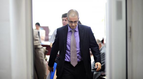 papici uns la ora 12 00 in functia de sef de sectie la dna