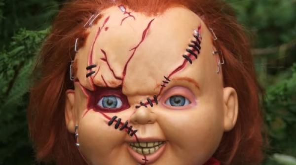 papusa ucigasa chucky terorizeaza brazilia video