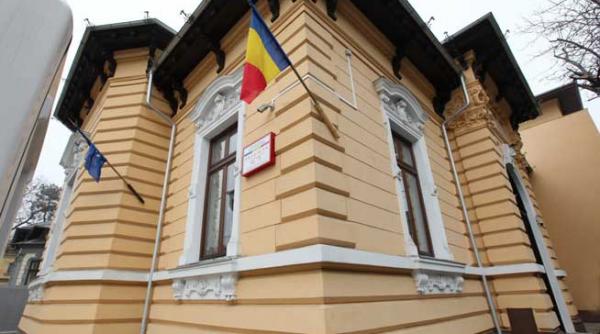 sorin oprescu 100 de scoli rebilitate prin bei predate la cheie