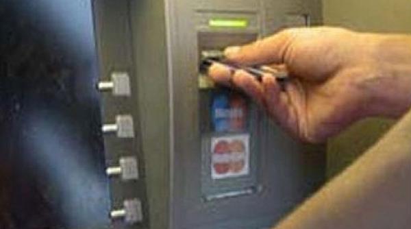 soc in rusia milioane de oameni s au trezit cu cardurile blocate dupa retragerea licentei master bank