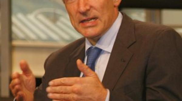 tim berners lee internetul este sub cenzura si supravegheat