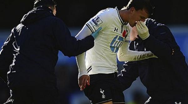 chiriches a fost operat cu succes ti a revenit deja la antrenamentele lui tottenham