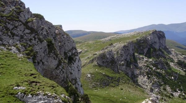 turista din bucure ti ranita grav pe un traseu din masivul bucegi