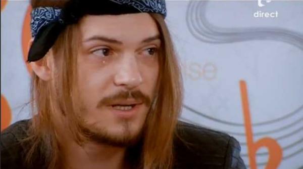 ce l a facut pe rocker ul de la x factor sa izbucneasca in lacrimi