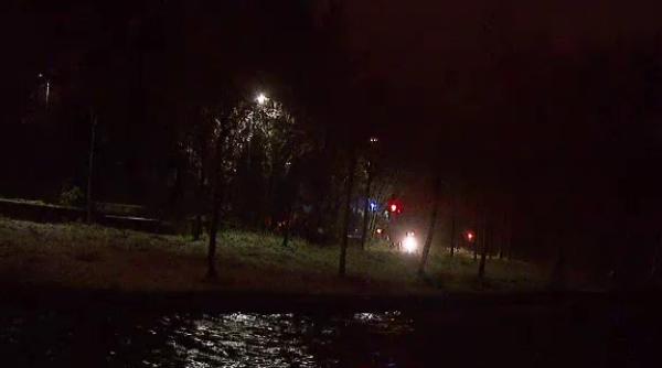 descoperire macabra in parcul ior din capitala ce a gasit un barbat langa un copac