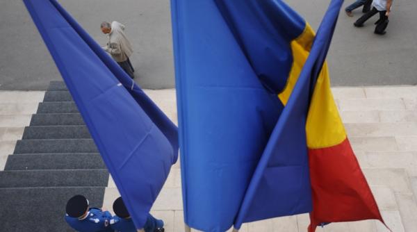 propunere legislativa imn intonat zilnic in scoli drapel arborat in mod permanent si obligatoriu