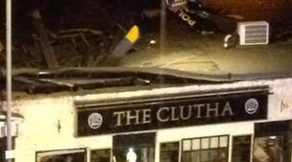 isi asteptau berea la bar dar s au trezit cu elicopterul politiei