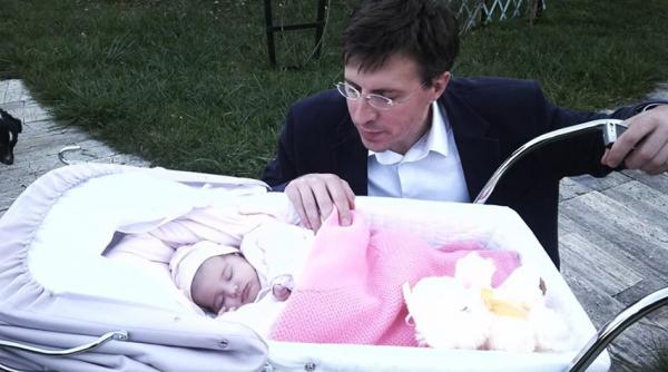 sofia anais nepoata lui basescu botezata la biserica sfantul spiridon nou