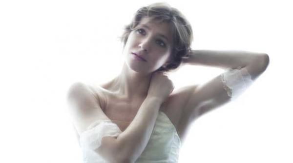 alina cojocaru o silfida pe scena onb premiera baletului la sylphide aduce nume sonore la bucuresti