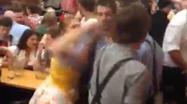 cu cornite de drac i a muscat buza pana i a rupt o video