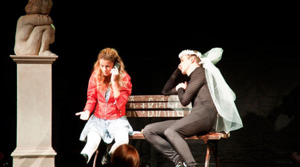 doua liniute o piesa fermecatoare si inteligenta semnata lia bugnar