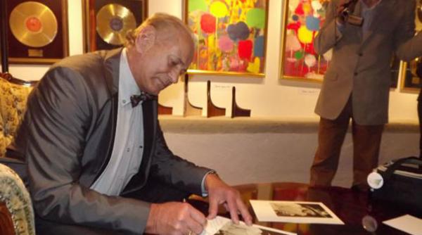 calatorie de craciun concert gheorghe zamfir 50 years on stage la cinema patria