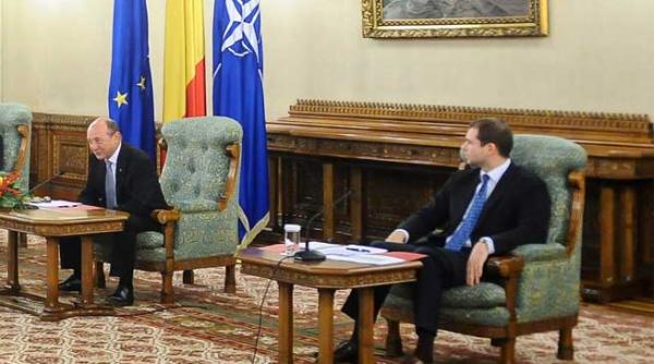 basescu declanseaza speculatiile pe leu