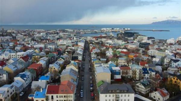 incredibil pentru prima data in istoria moderna a islandei politia a impuscat un om