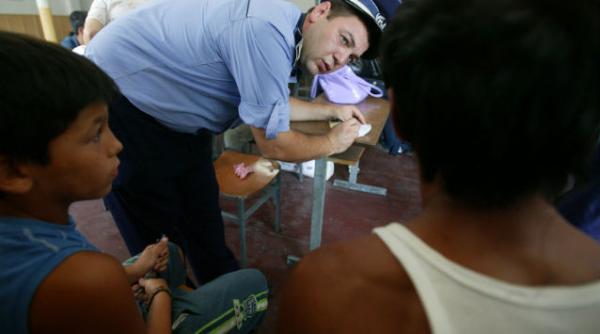 campanie anti cersetorie in sectorul 6 copil de 3 ani salvat din strada de asistentii sociali