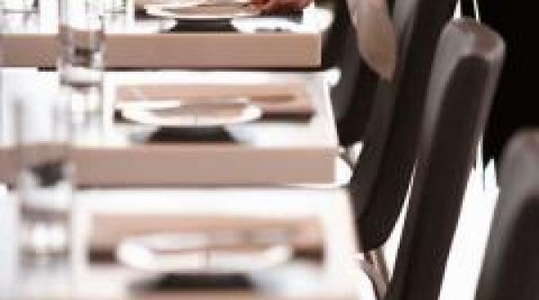 cum isi insala restaurantele clientii metodele preferate