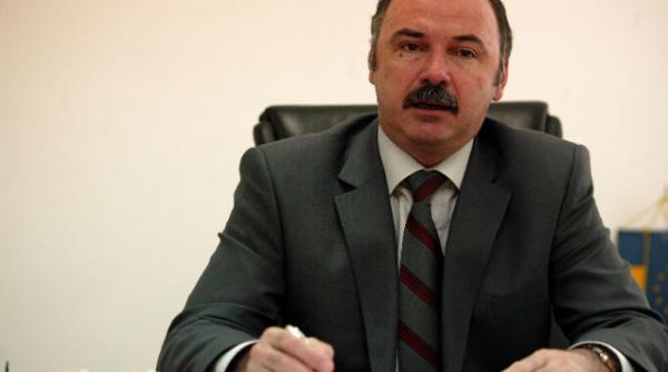 blanculescu extremismul strazii a determinat caderea legii minelor in parlament