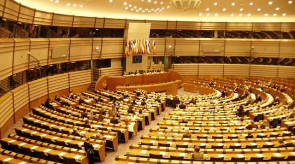 ue a pus pe hold consultarile cu ucraina dar kievul sustine ca va continua sa negocieze