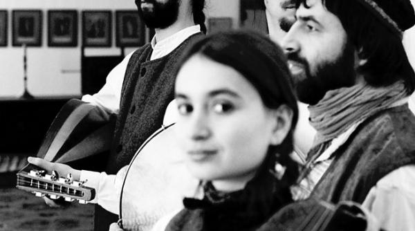 trei parale la 10 ani