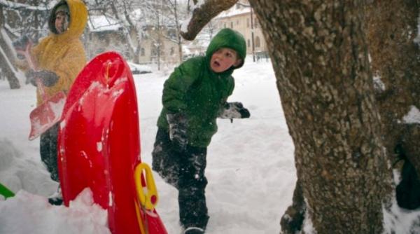 elevii i pre colarii intra de vineri in vacanta de iarna cand vor fi reluate cursurile semestrului i