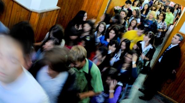 se schimba legea educatiei evaluarea nationala admiterea la liceu si bacalaureatul dupa modelul testelor pisa