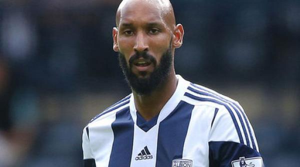 anelka s a bucurat dupa un gol cu un gest antisemit atacantul poate fi pedepsit aspru