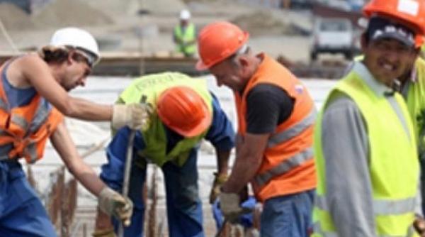 sondaj de opinie majoritatea britanicilor ii doresc pe romanii si bulgarii care vin sa munceasca