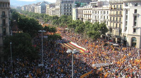 manual impotriva separatismului catalan mae spaniol isi doteaza ambasadele cu documente